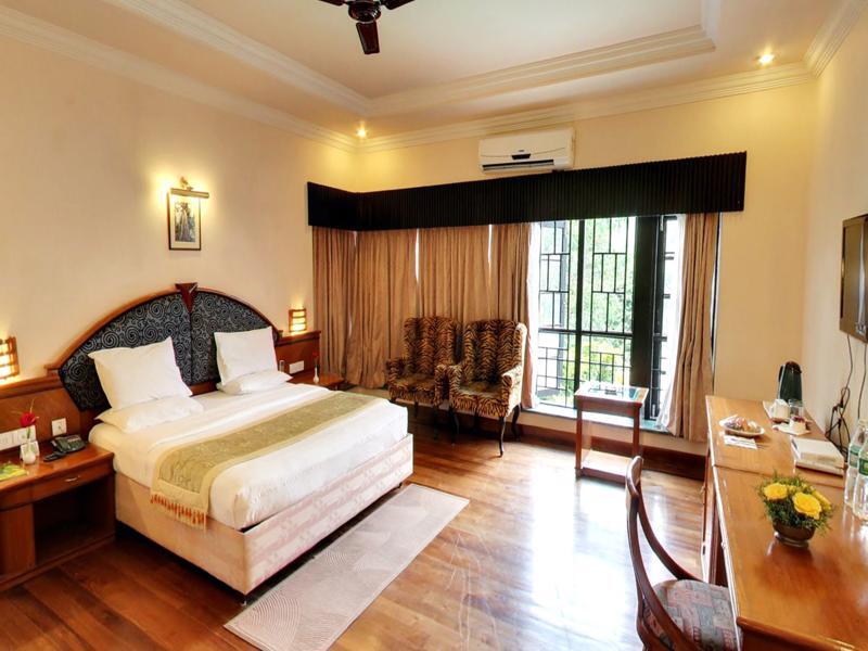 Ktdc Aranya Nivas Thekkady Hotel Kumily Exterior photo